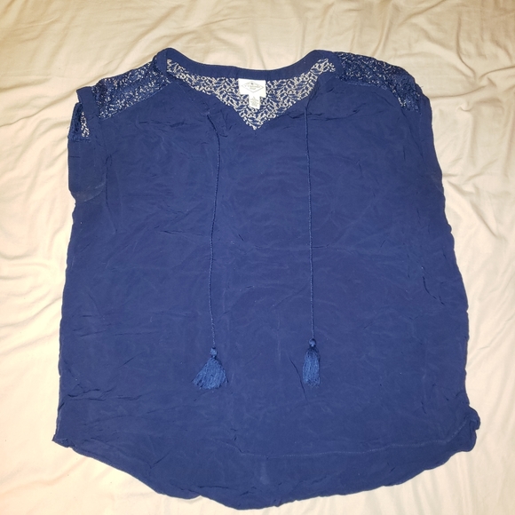 Top - Picture 1 of 3